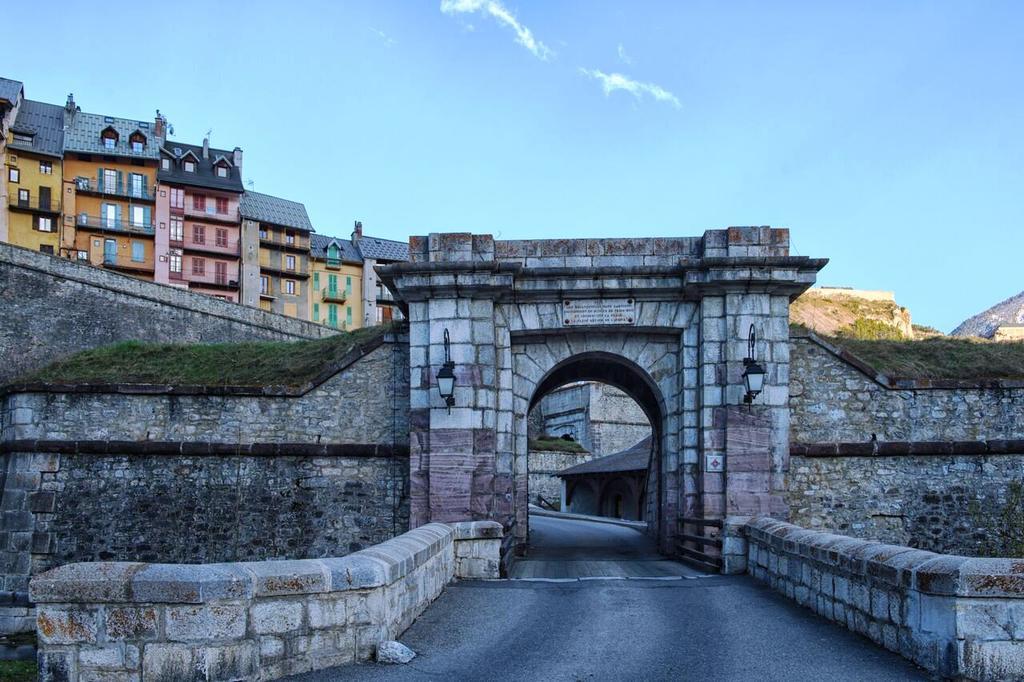 Pres Des Forts Briancon  Luaran gambar
